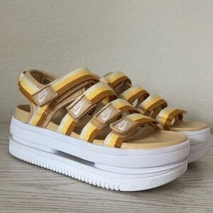 Nike • Icon Classic Platform Sandals